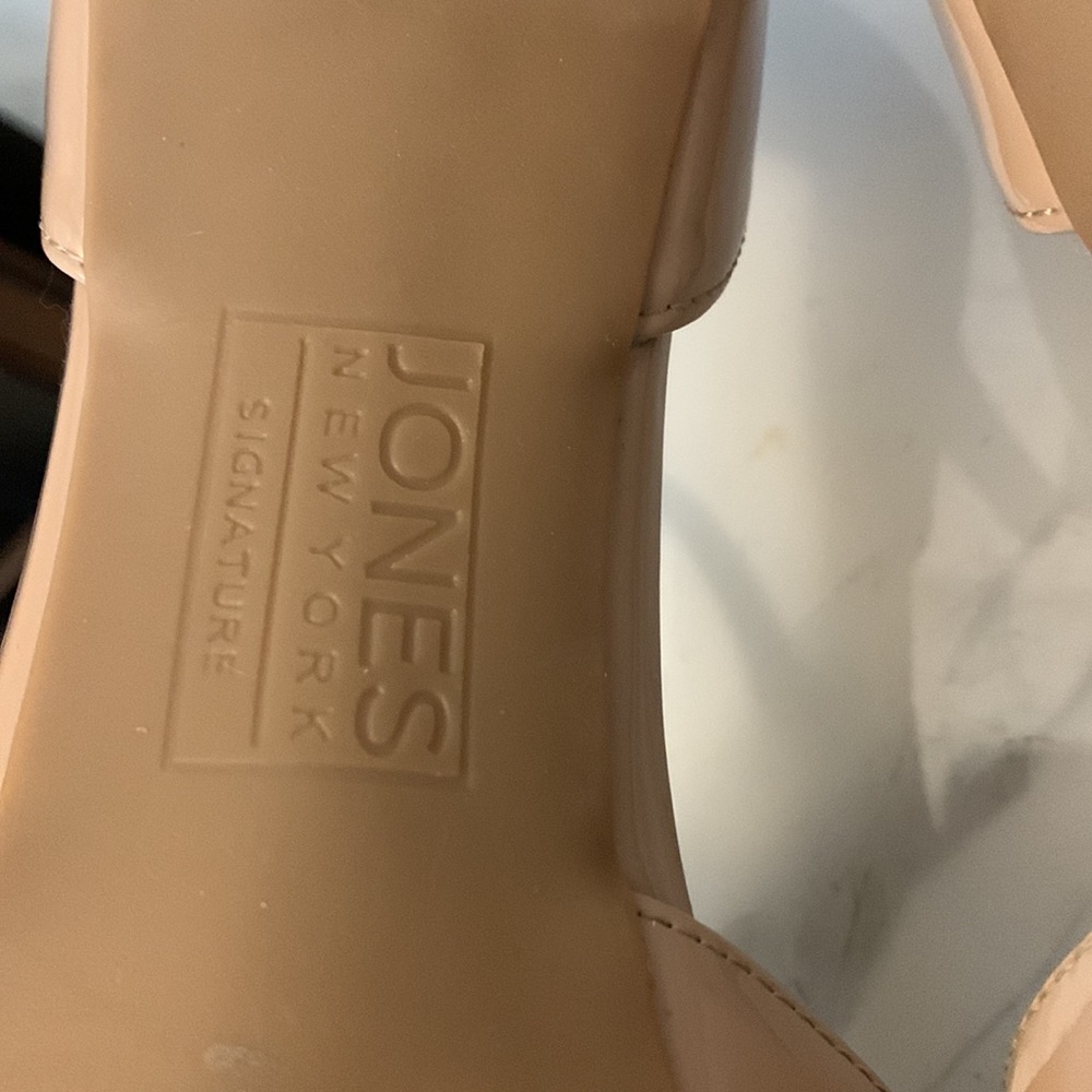 Jones New York Heels - Picture 15 of 16